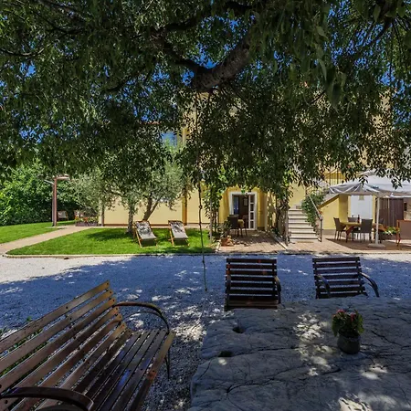 Apartamento Nino-1 By Interhome Poreč