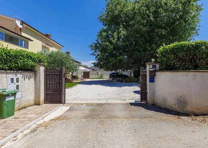 Nino-1 By Interhome Apartman Poreč