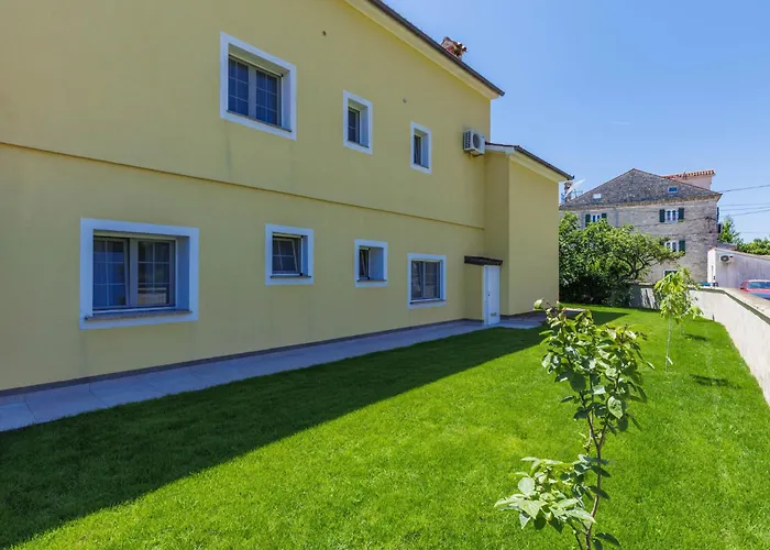 Nino-1 By Interhome * Poreč