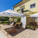 Nino-1 By Interhome * פורץ